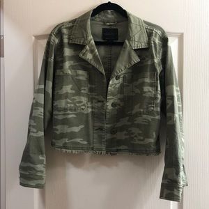 Sanctuary Cropped Camo Jacket